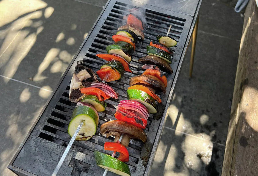 http://outdoorconcepts.co.nz/cdn/shop/articles/Hibachi_750_Charcoal_Grill_SYML___BBQs_NZ.jpg?v=1677201130