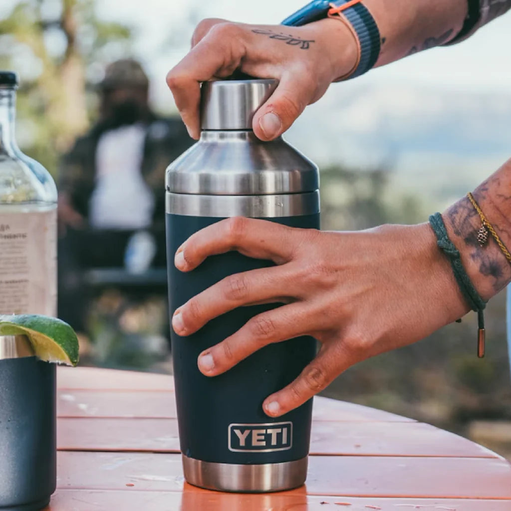 Yeti shaker hot sale bottle