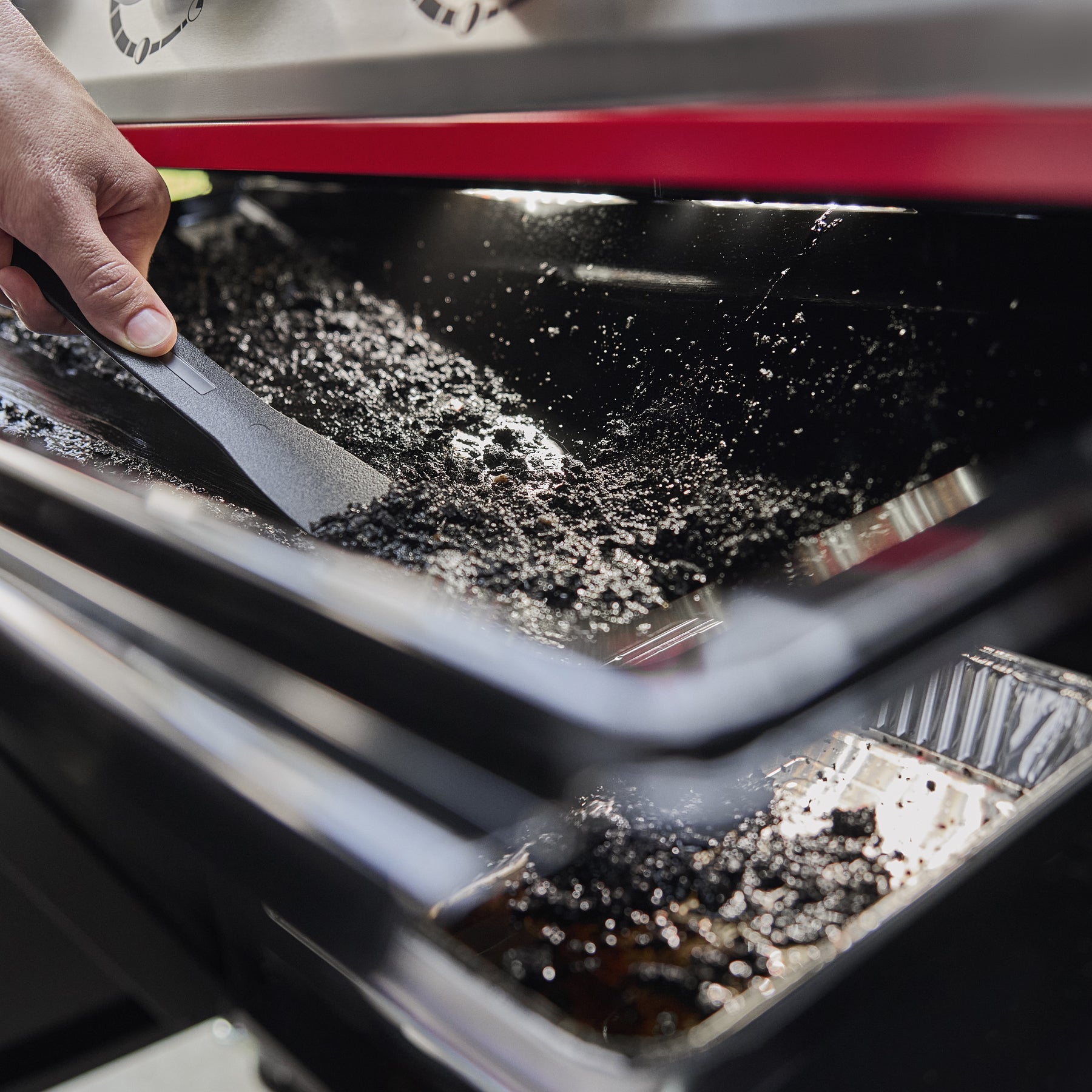 Weber® Genesis® E-335 3-Burner Gas Barbecue (Natural Gas) | Gas BBQs NZ | Weber NZ | 3-burner BBQ,cast-iron grills,Gas BBQ,natural gas barbecue,outdoor grill,Sear Zone,side burner,Weber Crafted griddle,Weber Genesis E-335 | Outdoor Concepts