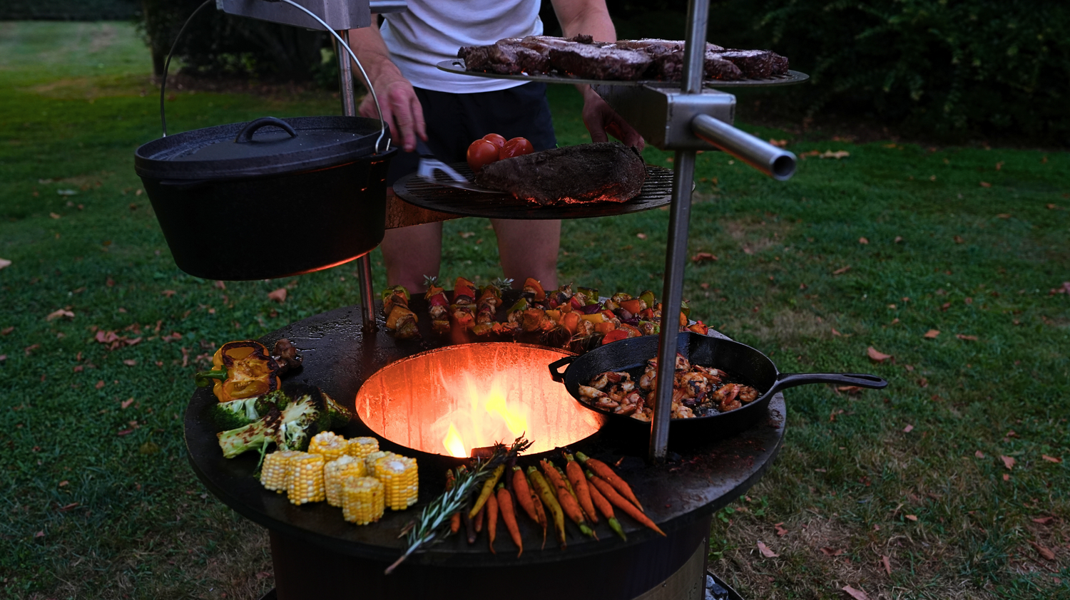 Smokelis Gather - Swing Over Fire Pit Grill | Fire Pit NZ | Smokelis NZ | firepit | Outdoor Concepts