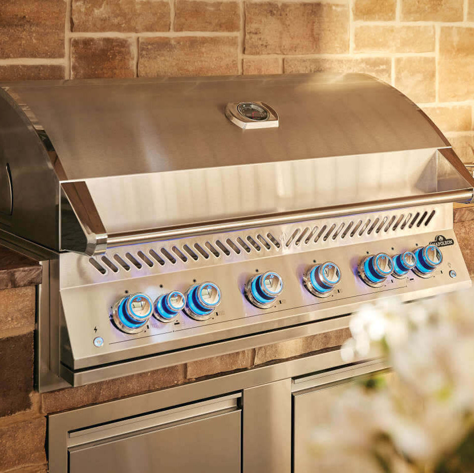 Napoleon Built-In 700 Series 44-inch Gas Grill with Rear Infrared Burner (Natural Gas) | Built In Gas BBQs NZ | Napoleon NZ | Built-in BBQs,Gas BBQ,Napoleon Built-In 700 Series,natural gas grill,outdoor kitchen grill,rear infrared burner,WAVE cooking grids | Outdoor Concepts