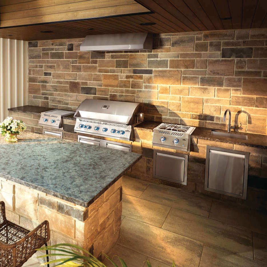 Napoleon Built-In 700 Series 44-inch Gas Grill with Rear Infrared Burner (Natural Gas) | Built In Gas BBQs NZ | Napoleon NZ | Built-in BBQs,Gas BBQ,Napoleon Built-In 700 Series,natural gas grill,outdoor kitchen grill,rear infrared burner,WAVE cooking grids | Outdoor Concepts