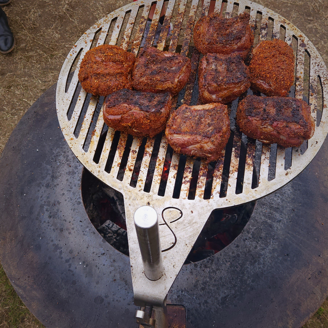 Smokelis Gather - Swing Over Fire Pit Grill | Fire Pit NZ | Smokelis NZ | firepit | Outdoor Concepts
