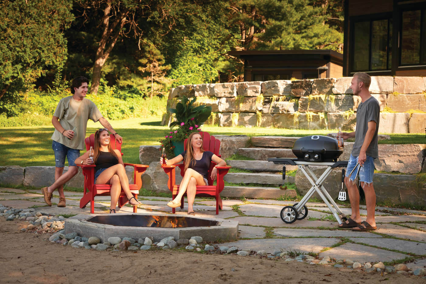 Napoleon TravelQ PRO285 Portable Propane Gas Grill Black | NZ | Napoleon NZ | camping grill,Created by Product Upload,Napoleon TravelQ,portable gas grill,PRO285,propane barbecue,scissor cart grill,stainless steel burner,tailgating grill | Outdoor Concepts