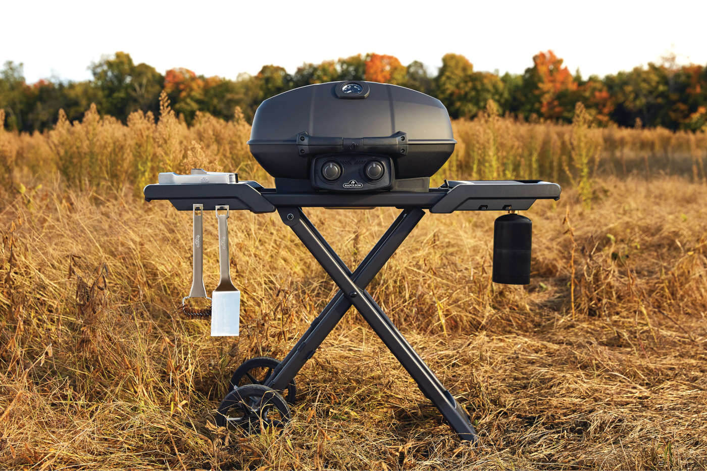 Napoleon Phantom TravelQ PRO285 Portable Propane Gas Grill Matte Black | NZ | Napoleon NZ | Created by Product Upload,matte black grill,Napoleon,outdoor cooking,Phantom TravelQ PRO285,portable gas grill,propane grill | Outdoor Concepts