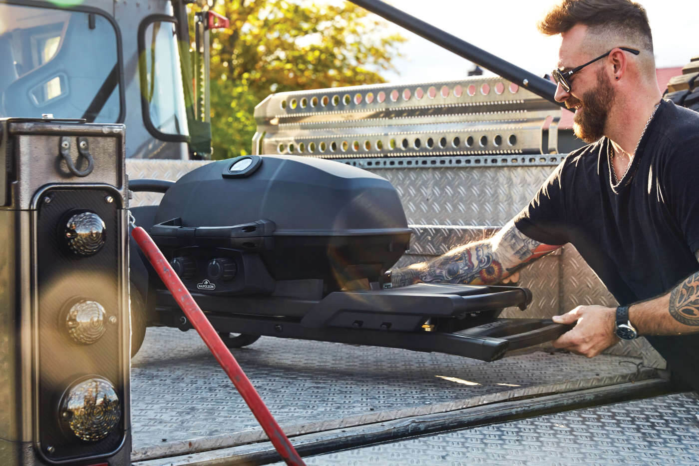 Napoleon Phantom TravelQ PRO285 Portable Propane Gas Grill Matte Black | NZ | Napoleon NZ | Created by Product Upload,matte black grill,Napoleon,outdoor cooking,Phantom TravelQ PRO285,portable gas grill,propane grill | Outdoor Concepts