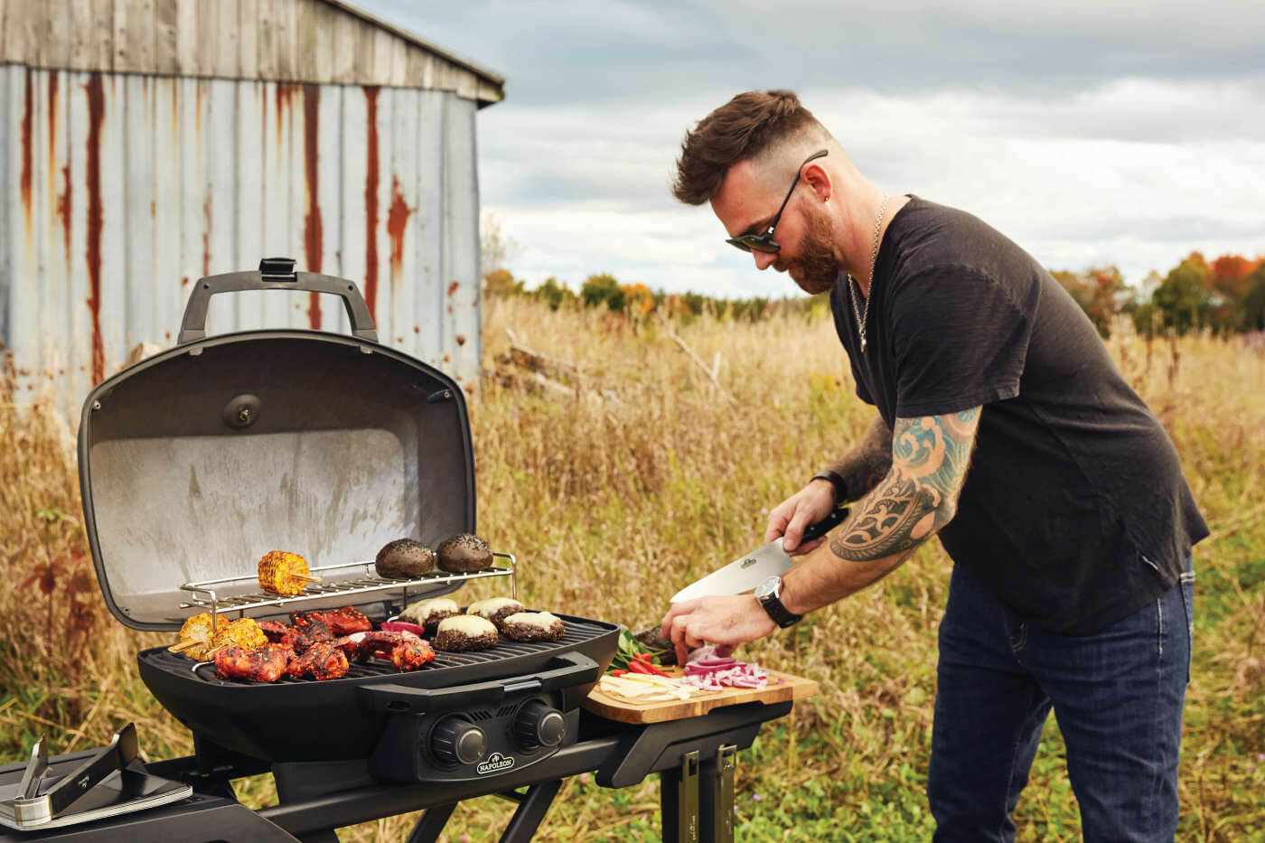 Napoleon Phantom TravelQ PRO285 Portable Propane Gas Grill Matte Black | NZ | Napoleon NZ | Created by Product Upload,matte black grill,Napoleon,outdoor cooking,Phantom TravelQ PRO285,portable gas grill,propane grill | Outdoor Concepts