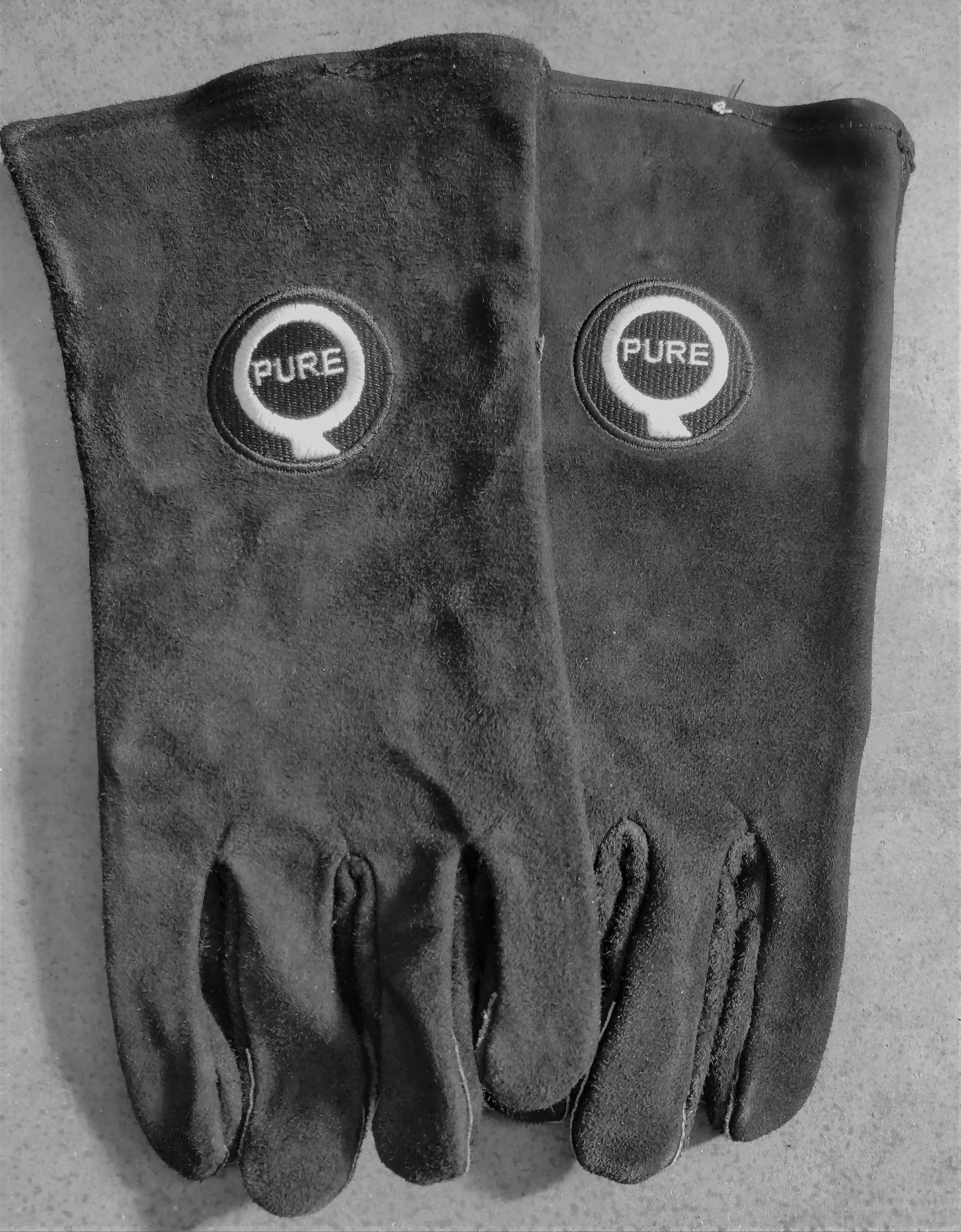 PureQ RawHide Leather Gloves | BBQ Accessories NZ | PureQ NZ | Accessories,BBQ Accessories,BBQ Tools | Outdoor Concepts