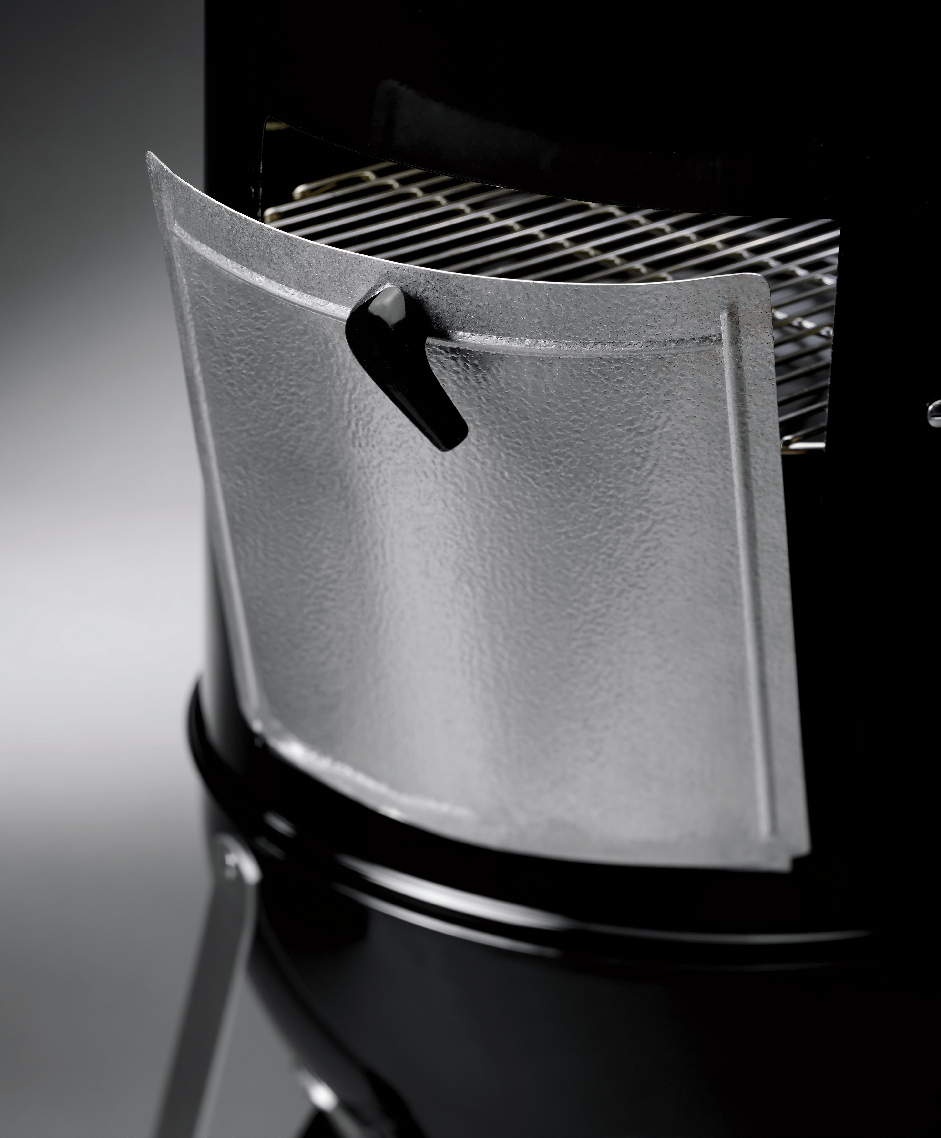 Weber 47cm Smokey Mountain | BBQ Smokers NZ | Weber NZ | Smokers | Outdoor Concepts