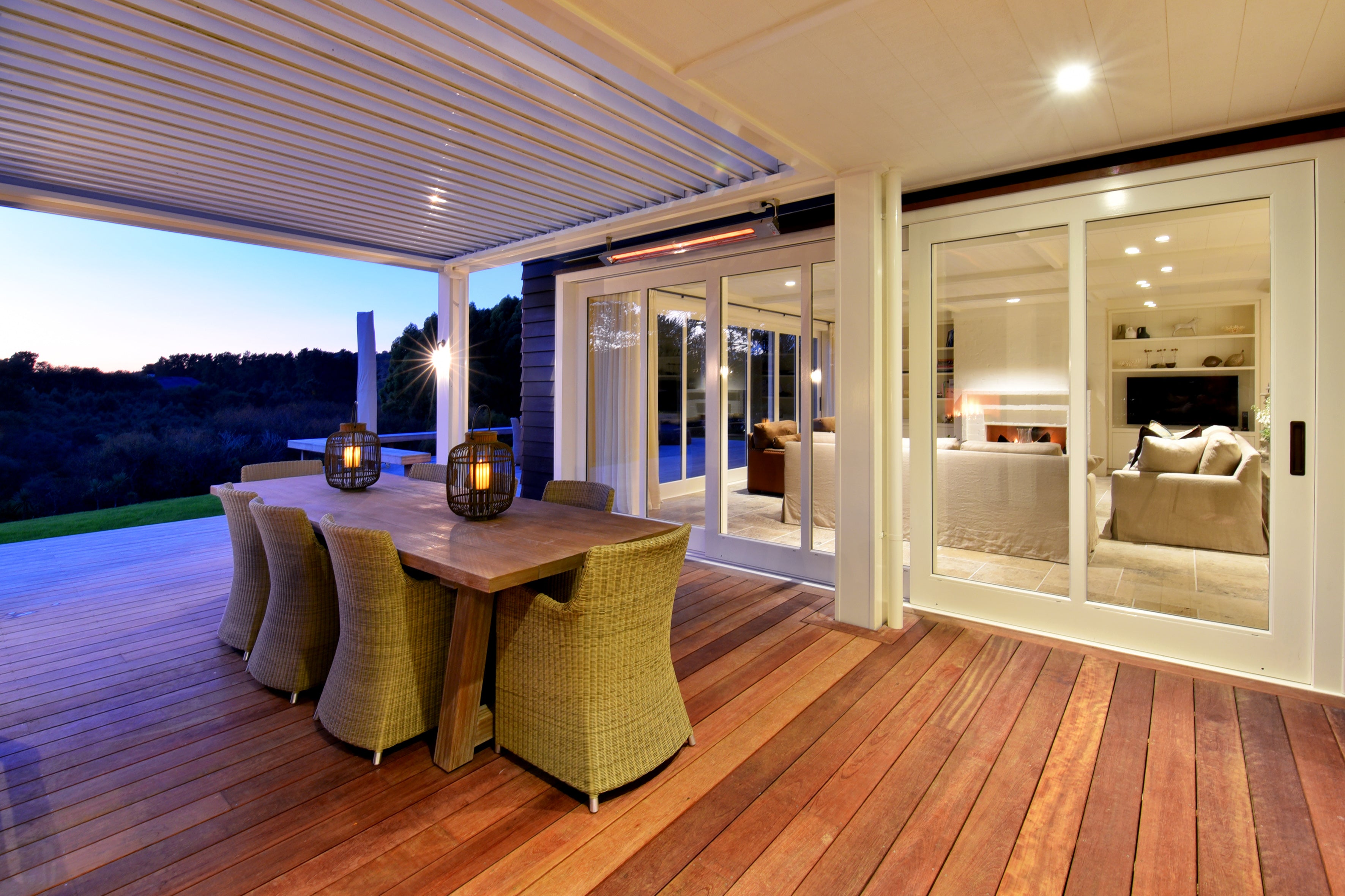 Infratech SL30 3kW Heater Brushed Stainless | Outdoor Heating NZ | Infratech NZ | Electric,heater,outdoor,SL-heater,wall mount | Outdoor Concepts