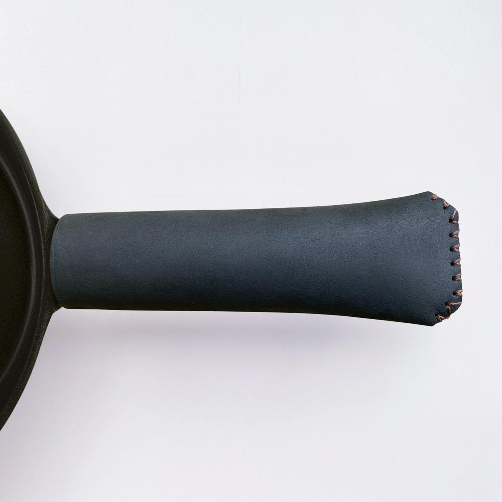 The Ironclad Black Pan Snug | BBQ Skillets & Frying Pans NZ | Ironclad NZ | Accessories,BBQ Accessories | Outdoor Concepts