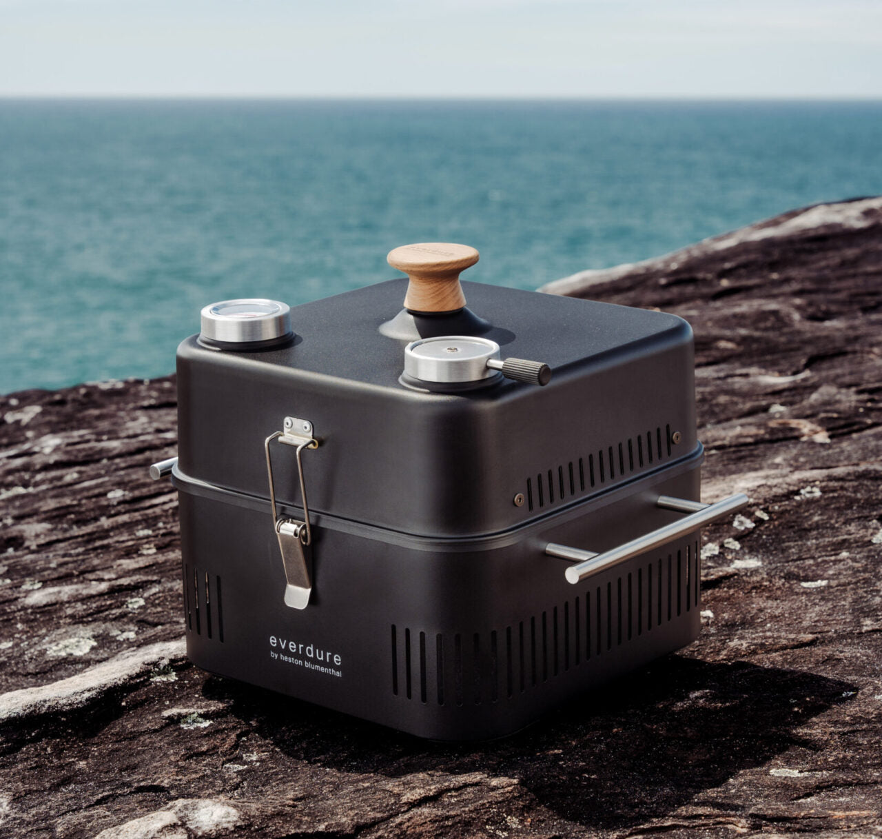 Everdure CUBE™ 360 Portable Charcoal BBQ | Charcoal BBQs NZ | Everdure NZ | Charcoal,portable | Outdoor Concepts