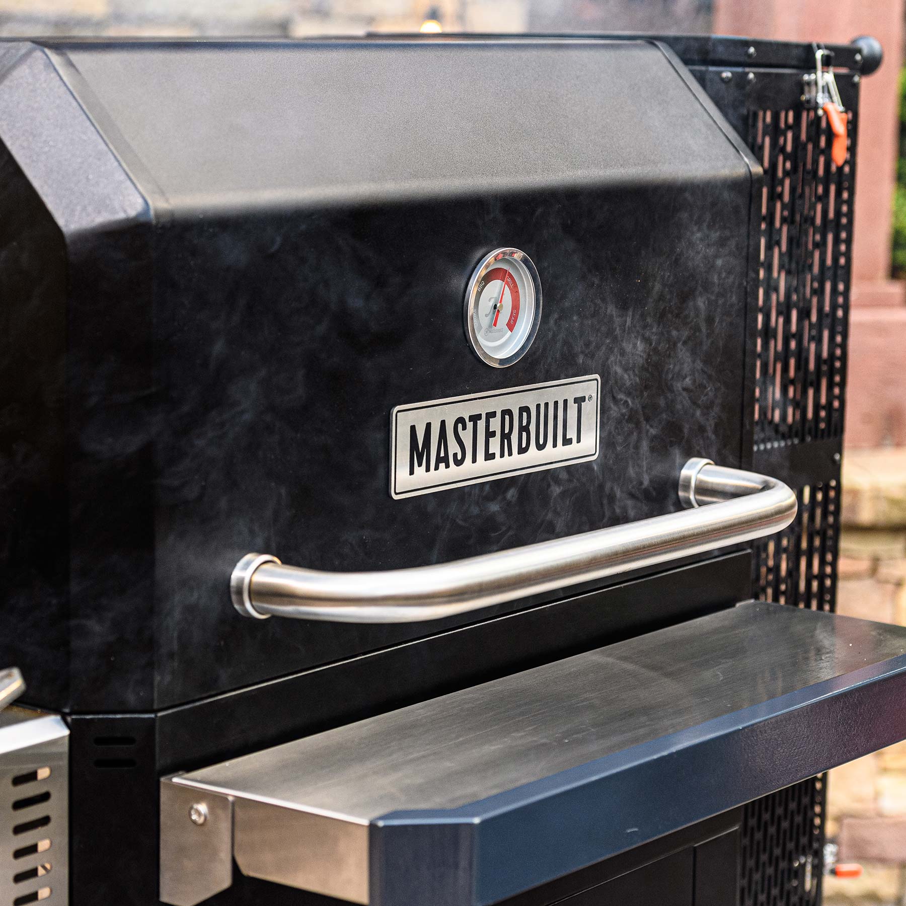 Masterbuilt Gravity Series™ 1050 Digital Charcoal Grill & Smoker | Smokers & Charcoal BBQs NZ | Masterbuilt NZ | Charcoal,Smokers | Outdoor Concepts