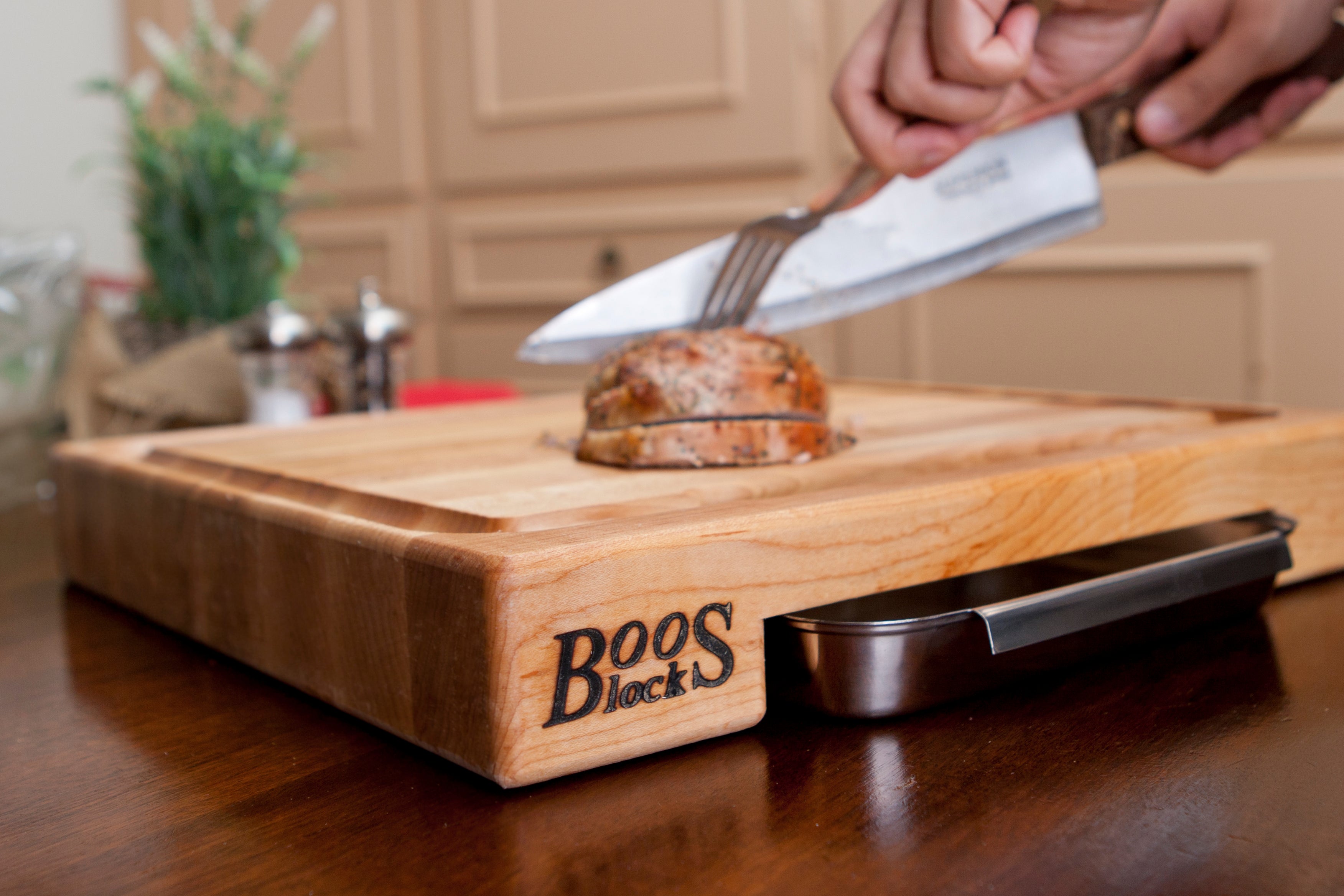 Boos Block Newton Prep Master 3 Maple Edge Reversible Cutting Board With Pan - 38cm x 35cm x 6cm | Cutting Boards NZ | John Boos & Co. NZ | Accessories,BBQ Accessories,BBQ Tools,Cutting Board | Outdoor Concepts