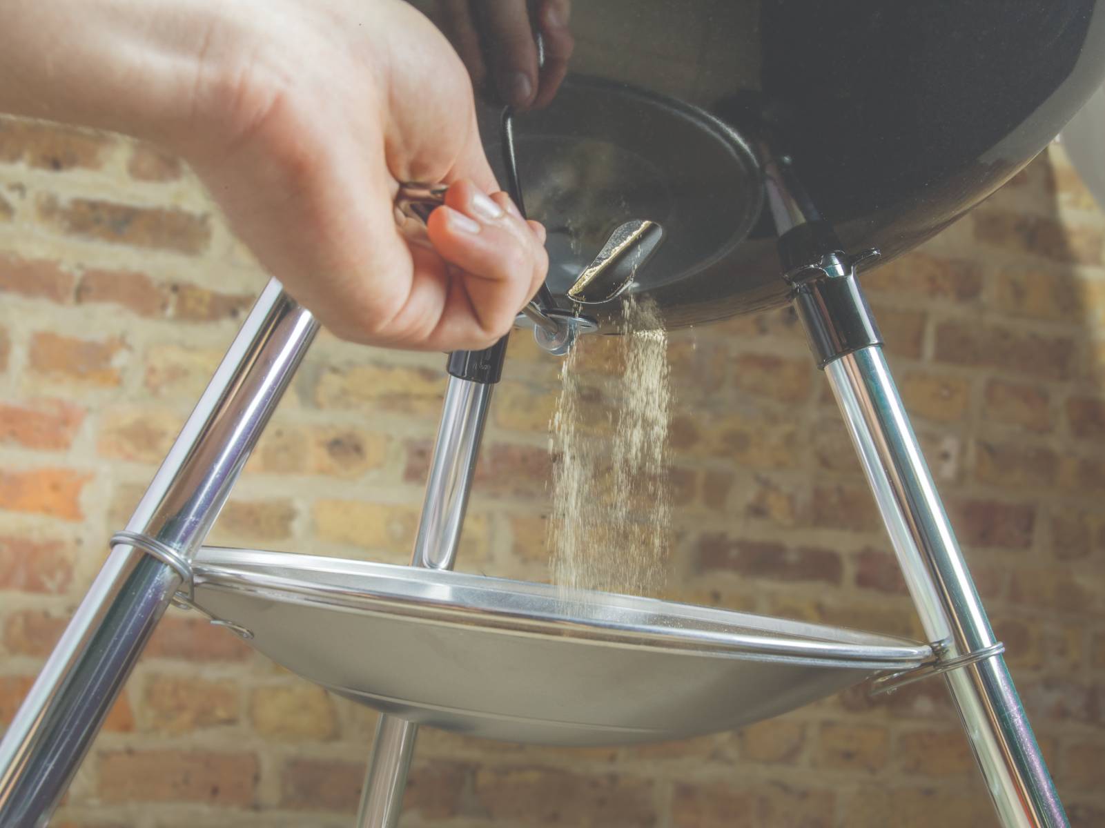 Weber 57cm Original Kettle | Charcoal BBQs NZ | Weber NZ | Charcoal | Outdoor Concepts