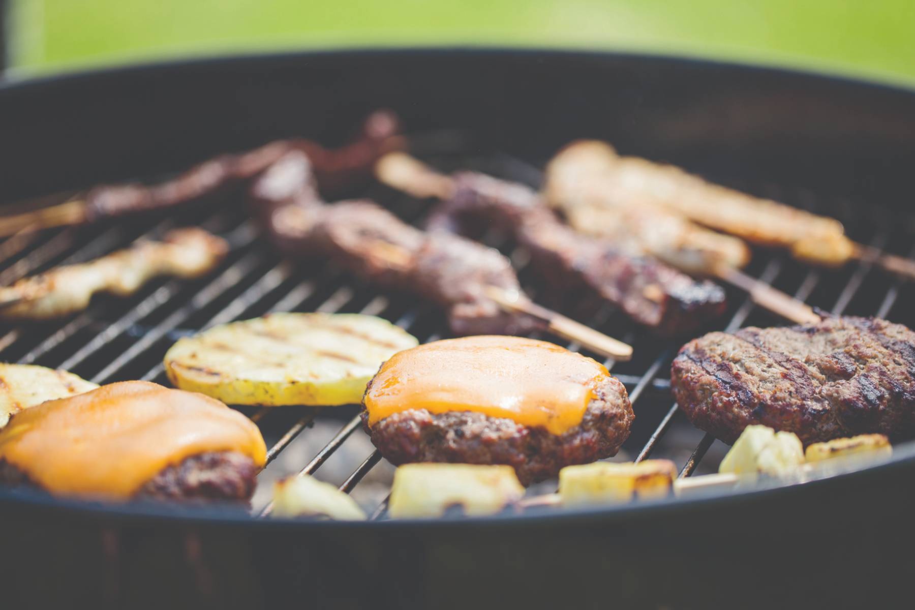 Weber 57cm Original Kettle | Charcoal BBQs NZ | Weber NZ | Charcoal | Outdoor Concepts