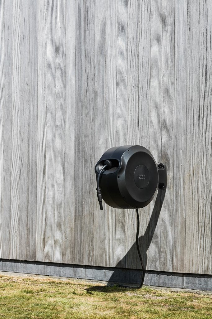 ZEE® Mirtoon Hose Reel 30m Black | Garden NZ | Zee Design NZ | Garden | Outdoor Concepts