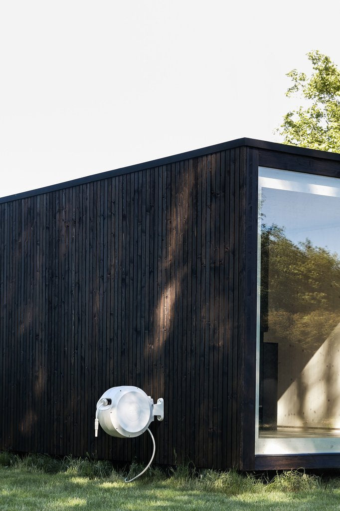 ZEE® Mirtoon Hose Reel 30m White | Garden NZ | Zee Design NZ | Garden | Outdoor Concepts