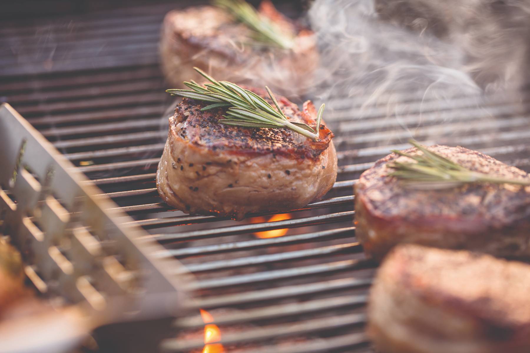 Weber 57cm Original Premium Kettle | Charcoal BBQs NZ | Weber NZ | Charcoal | Outdoor Concepts